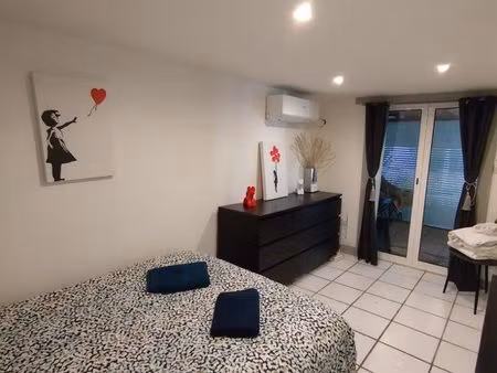 à louer une chambre dans notre grande maison rousset