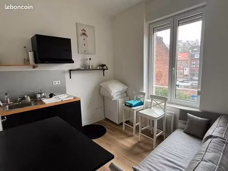 studio 1 pièce 14 m²