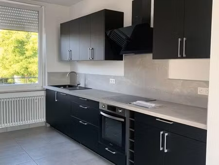 appartement 1 pièce 89 m²