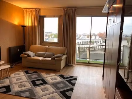 location appartement 1 pièce 37 m² à paris 8 (75008)