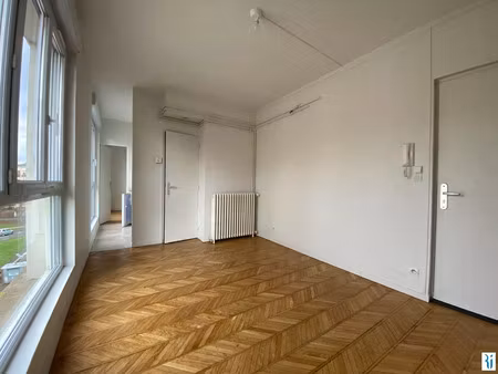location appartement 2 pièces 27 m² à rouen (76100)