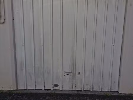 garage ferme dans résidence sécurisée