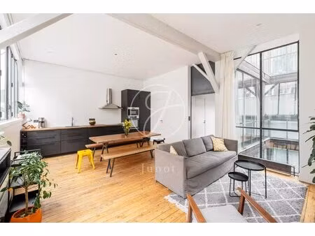 paris 18e - guy môquet / grandes carrières - 3 pièces - 79 51m² loi carrez - 2 chambres.