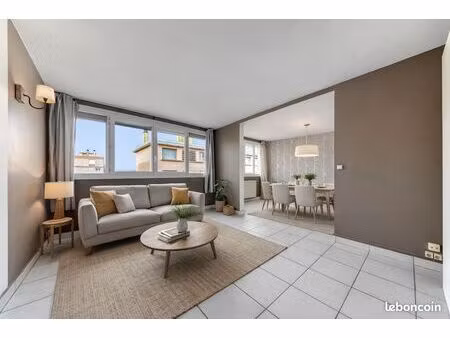 appartement t3 traversant – calme et luminosité – rue chantoiseau