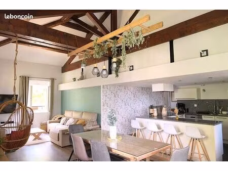 duplex 97 m² avec extérieur et 2 places de parking