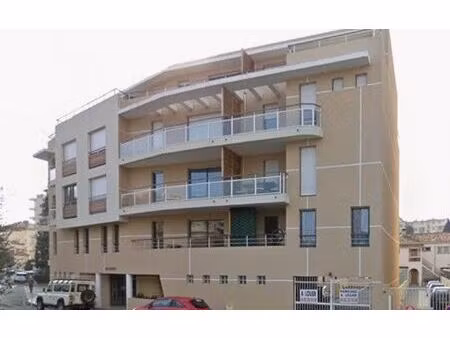 location appartement  m² t-2 à cannes  825 €