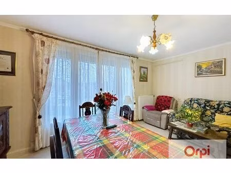 location appartement  62.41 m² t-3 à montluçon  542 €