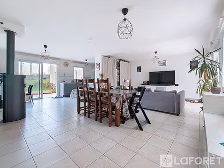 maison familiale de 2012  parfaitement pensée pour une vie harmonieuse