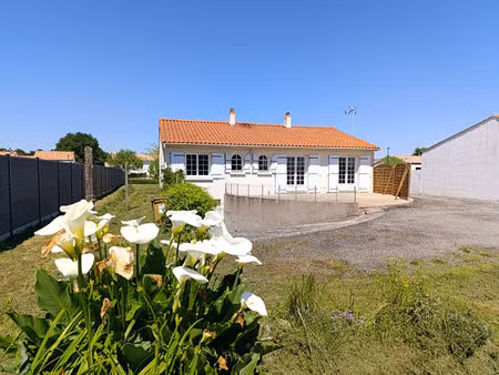 maison ste flaive des loups