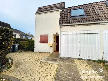 charmante maison avec garage accolé et sous-sol total