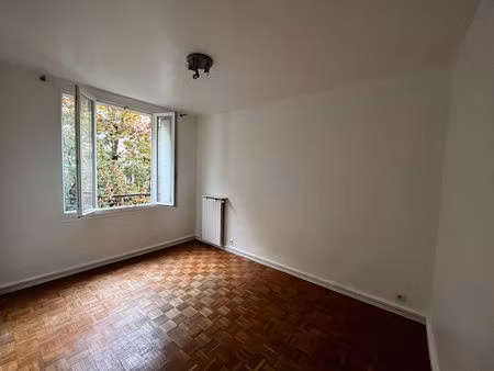 paris xii - métro dugommier : 2 pièces au calme sur jardin