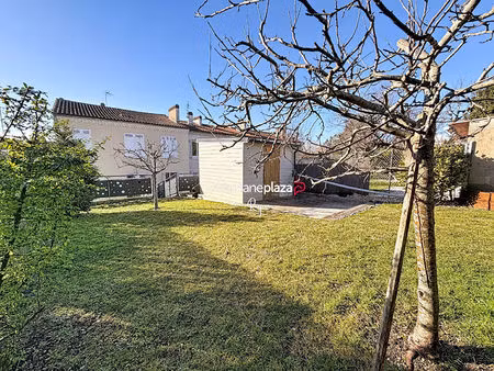 bel appartement soigné royan centre avec jardin