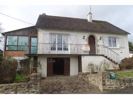 maison de 92 m2 avec grand garage et terrain arboré à louver