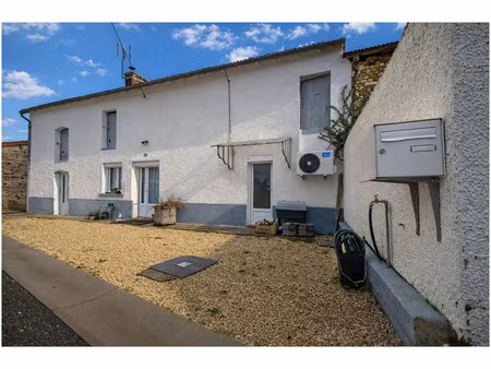 maison 3 chambres - saint martin la pallu (86)