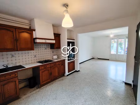 maison de village lumineuse avec balcon coeur de sauve