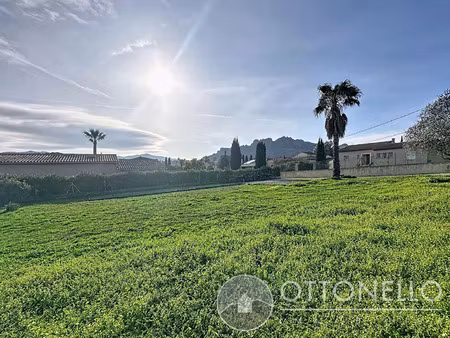 vente terrain 692 m² roquebrune-sur-argens (83520)