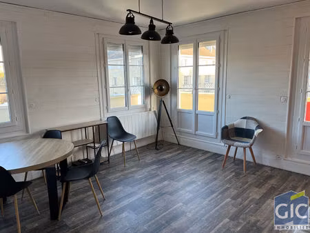 f3 meuble centre ville belle vue chateau
