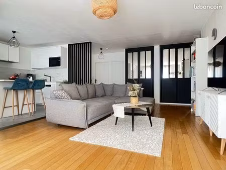 villeurbanne gratte-ciel: t4 de 92m2 traversant - garage double