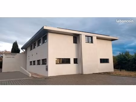 local médical / bureaux – 150 m² plain-pied – 6 parkings – grabels