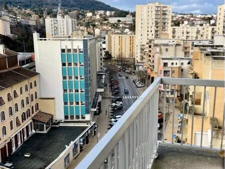 à louer – superbe t2 avec balcon & vue panoramique – hyper-centre annonay