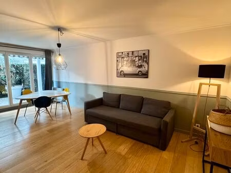 t2 meublé 49 m² + très grande terrasse – vieux-lille (peuple belge)