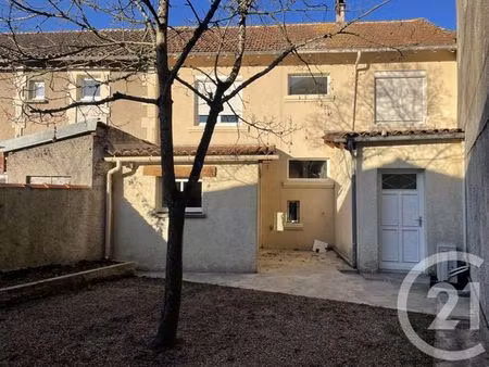 maison à louer - 5 pièces - 140 m2 - montpon menesterol - 24 - aquitaine