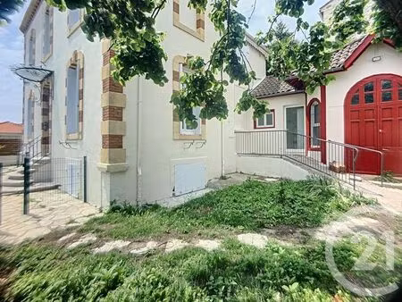 appartement à louer - 2 pièces - 60 04 m2 - villeneuve sur lot - 47 - aquitaine