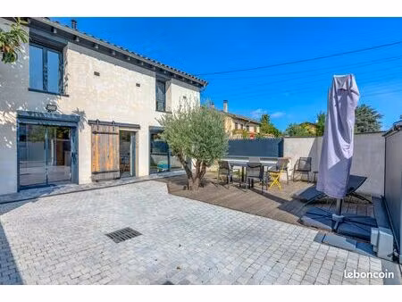 maison entièrement rénovée  quartier calme