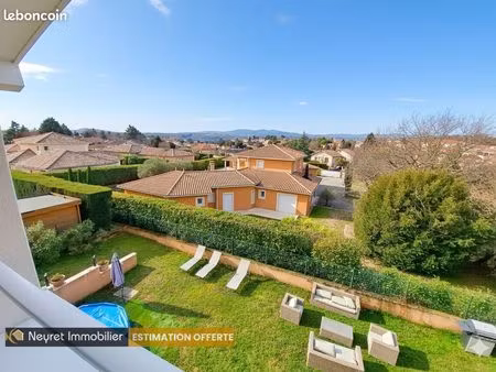 maison 8 pièces 257 m²