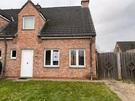 charmante halfopen bebouwing met 3 slpks  tuin en garage !