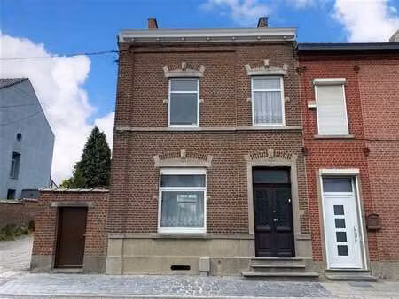 grande maison au centre-ville