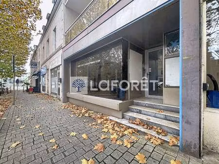 location bureaux et commerces à parthenay (79200) : à louer / 133m² parthenay