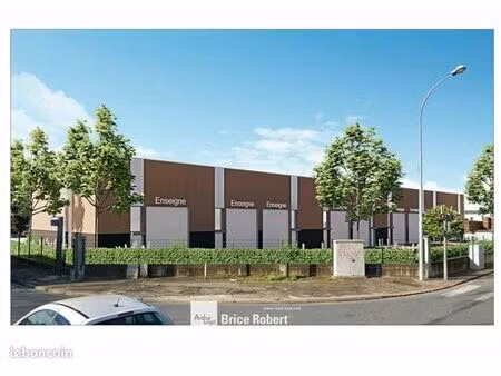 local d'activité 200 m²