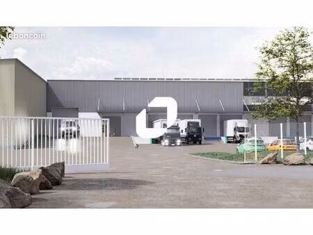 local d'activité 6 056 m²