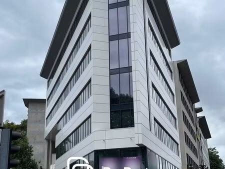 bureaux 196 m² tassin-la-demi-lune