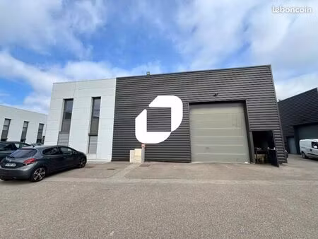 local d'activité 365 m²