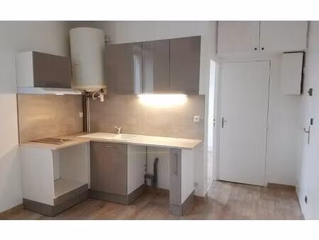 location appartement  m² t-2 à meaux  522 €