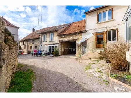 maison de 240 m² à pouilly-en-auxois