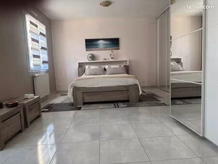 maison de plain-pied 170 m² – 8 pièces – 4 ch – terrain 1 262 m² – garage/atelier