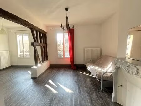 immeuble 63 m² sens