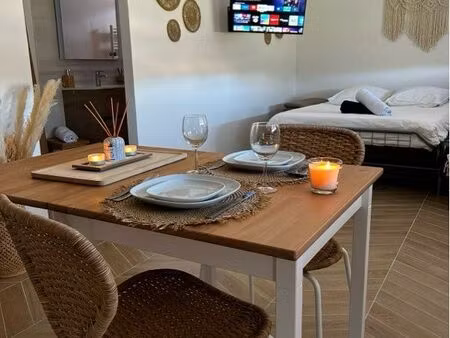 vend studio à 250 m de la mer à la ciotat (13600)