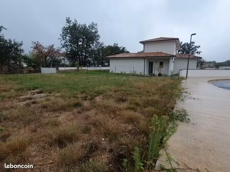 terrain 935 m² ambares et lagrave