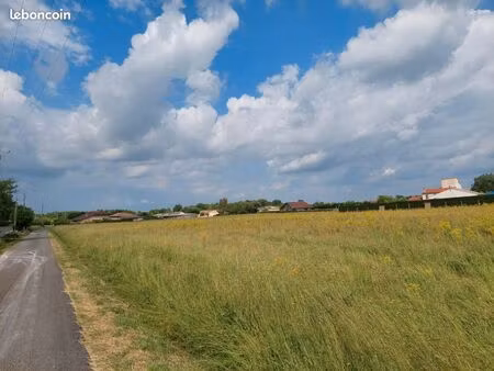 terrain 635 m² montauban