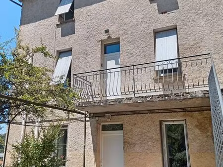 t2 meublé avec jardin