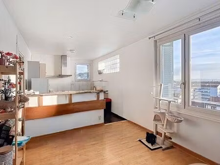 appartement f3 à vendre - 3 pièces - 60 02 m2 - clermont ferrand - 63 - auvergne