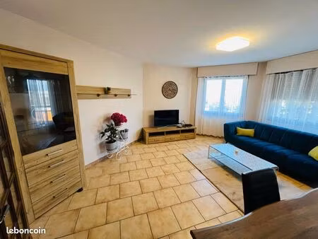 apparemment gaillard