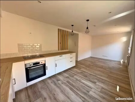 appartement t2 - toulon la loubière 83000