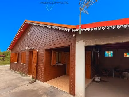 villa 4 pièces 70 m²