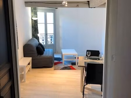 très beau 2 pièces refait à neuf et meublé en centre-ville ecusson préfecture