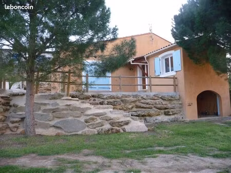 villa 4 pièces 94 m²